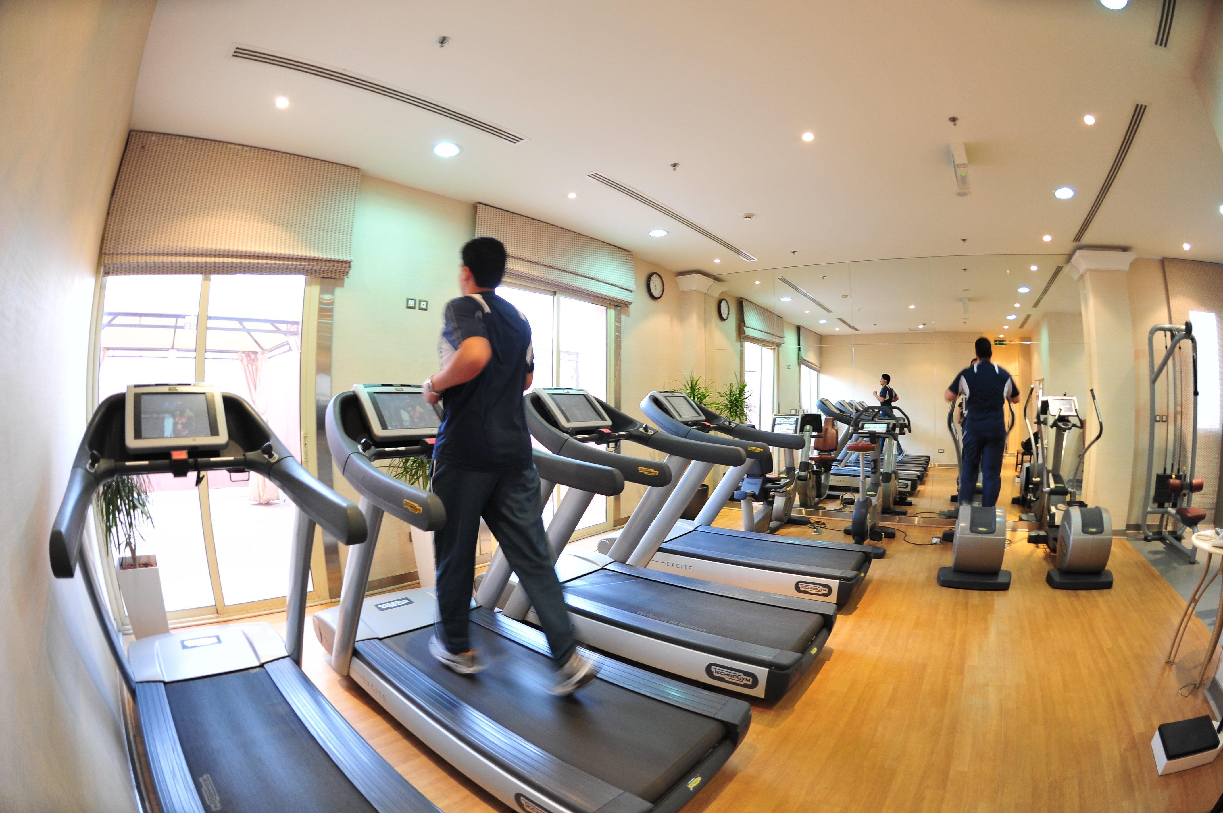 คราวน์ พลาซา อัล โคบาร์ Hotel อัลโคห์บาร์ ภายนอก รูปภาพ A treadmill