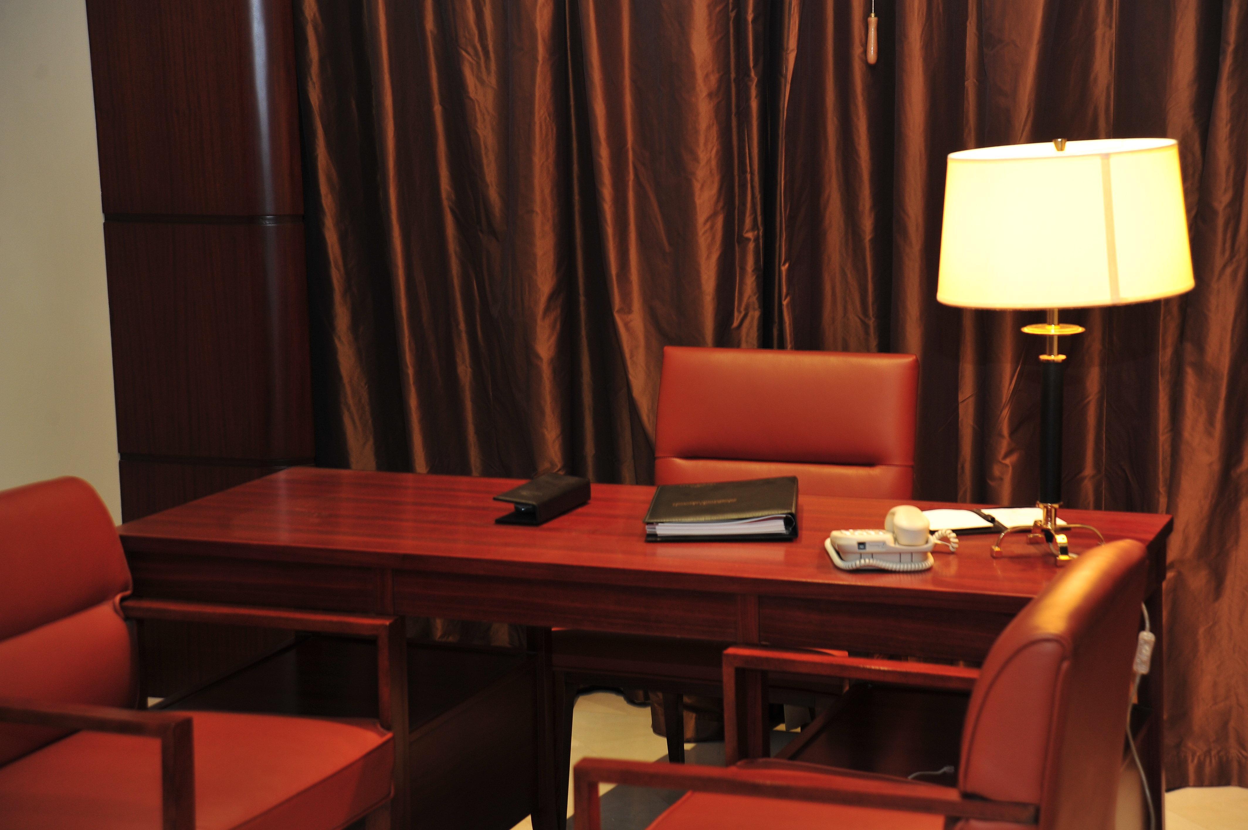 คราวน์ พลาซา อัล โคบาร์ Hotel อัลโคห์บาร์ ภายนอก รูปภาพ A typical office
