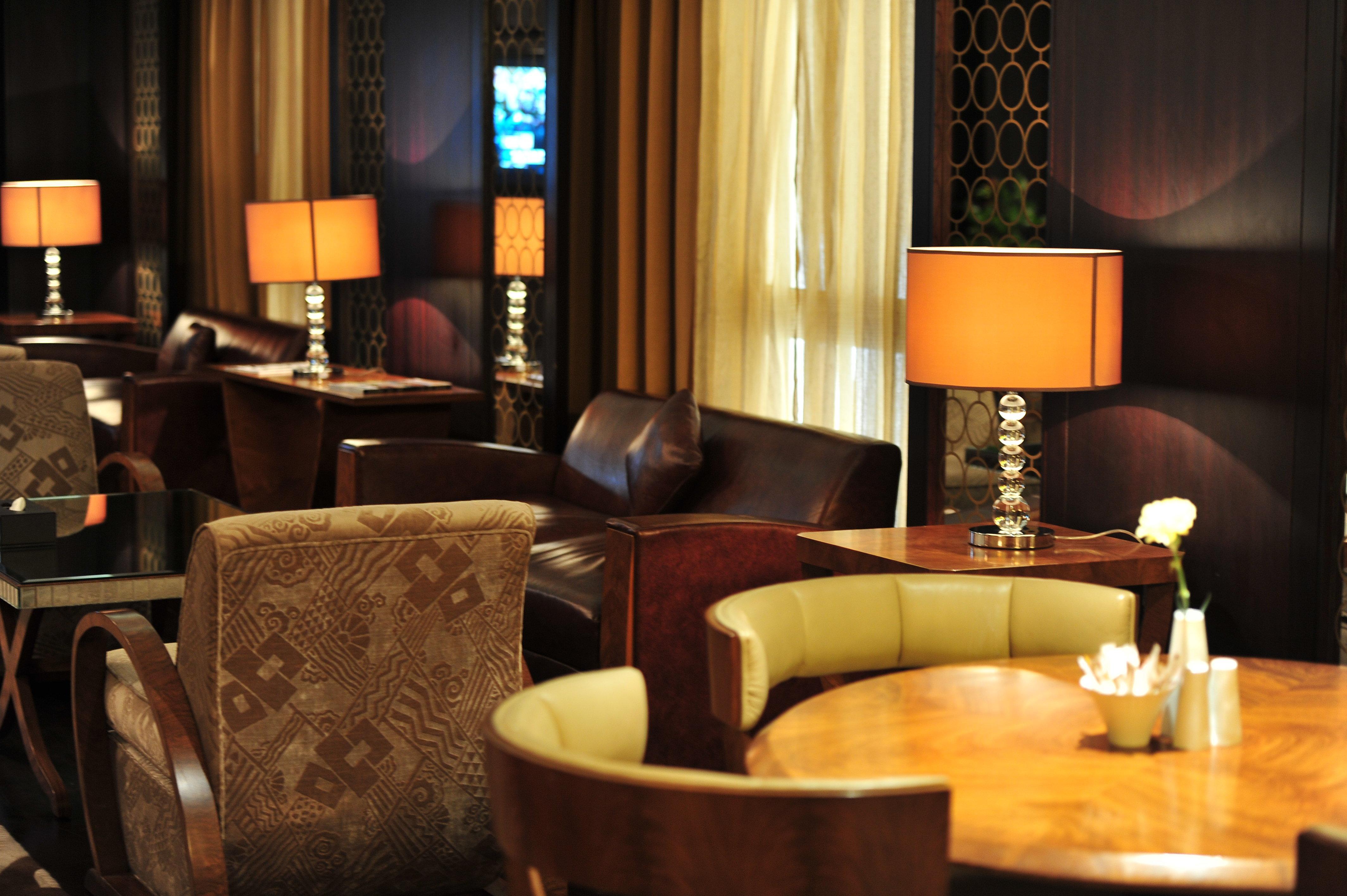 คราวน์ พลาซา อัล โคบาร์ Hotel อัลโคห์บาร์ ภายนอก รูปภาพ The lounge at the airport