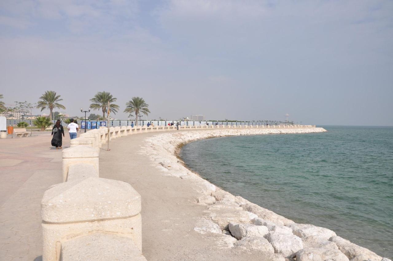 คราวน์ พลาซา อัล โคบาร์ Hotel อัลโคห์บาร์ ภายนอก รูปภาพ Al-Qatif corniche