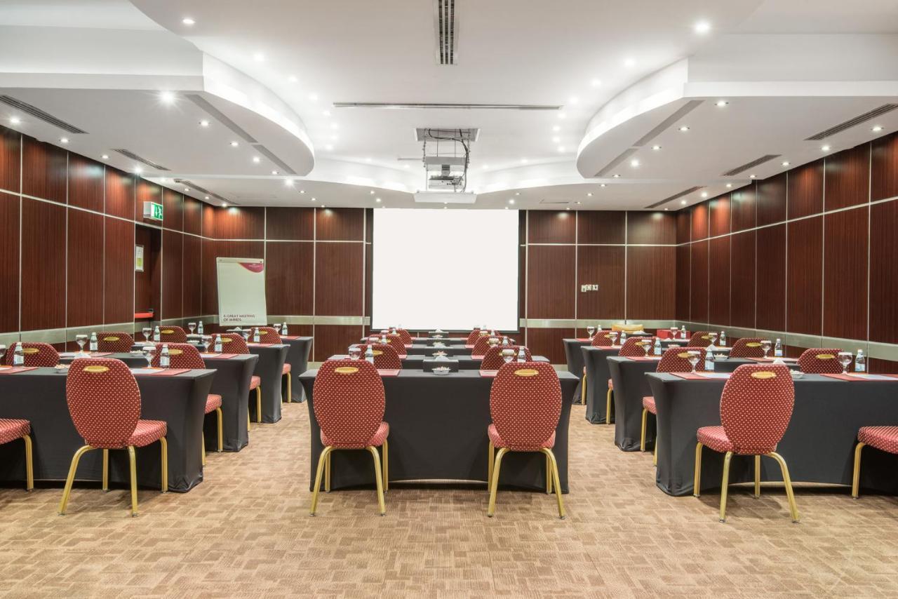 คราวน์ พลาซา อัล โคบาร์ Hotel อัลโคห์บาร์ ภายนอก รูปภาพ Meeting room