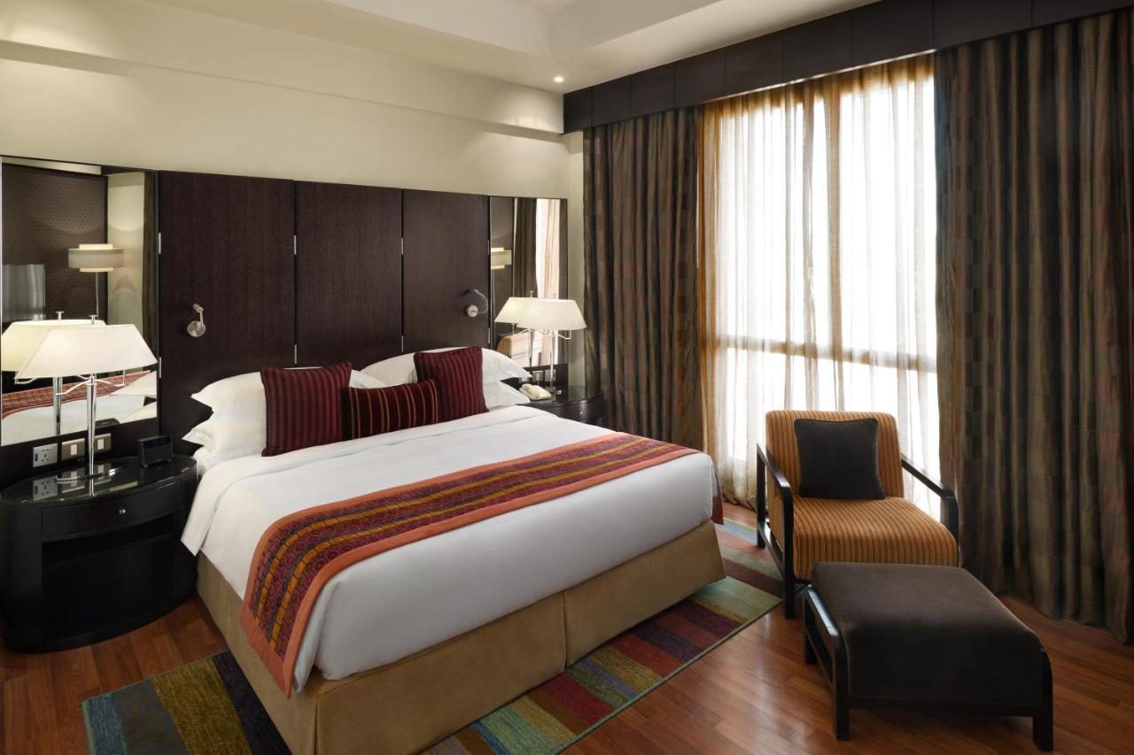 คราวน์ พลาซา อัล โคบาร์ Hotel อัลโคห์บาร์ ภายนอก รูปภาพ